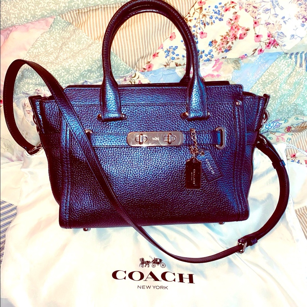 💯 RARE!! AUTHENTIC METALLIC BLUE COACH SWAGGER 27